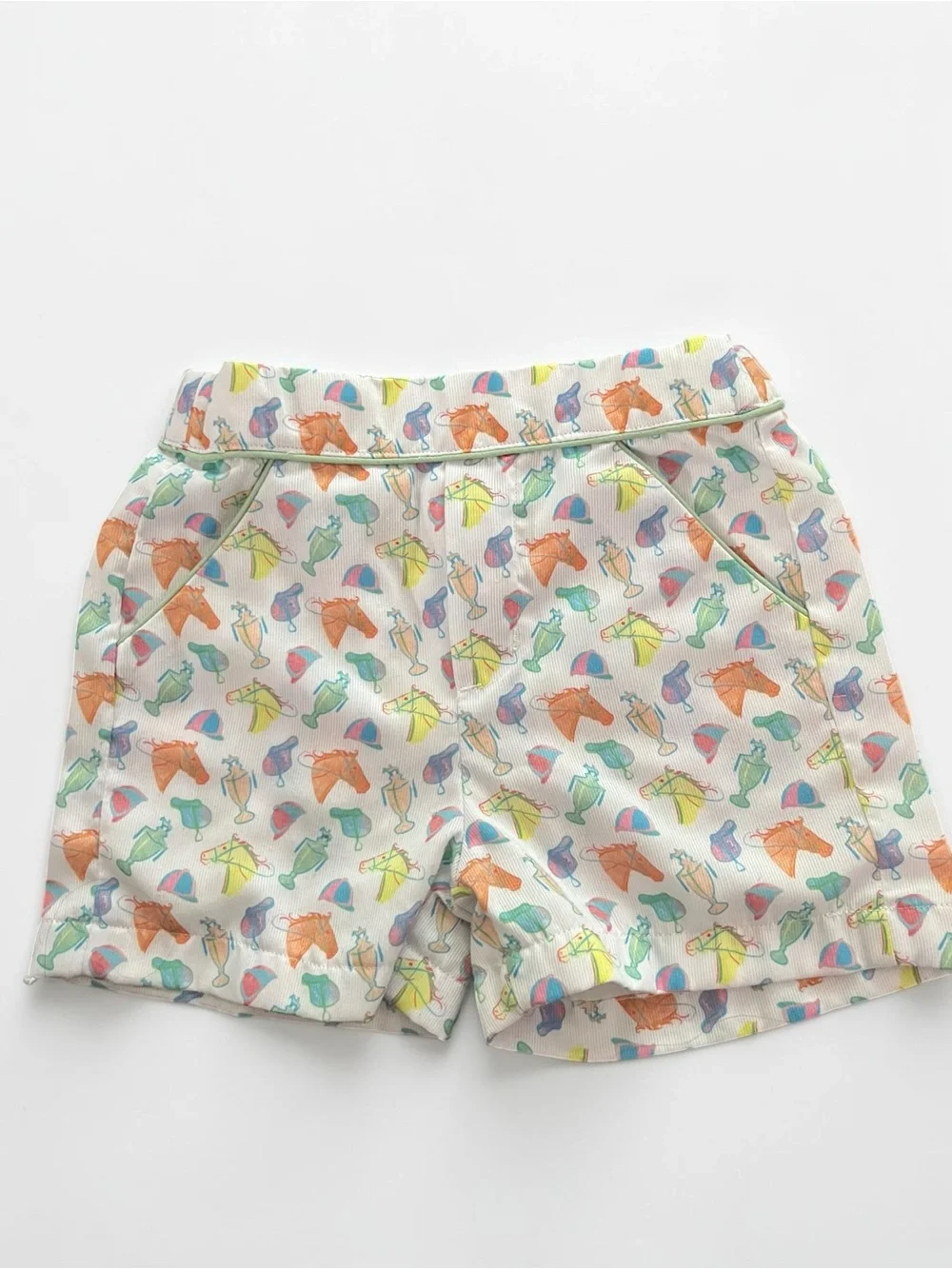 Unisex 3T White Shorts with Horse Race Print NWOT Boutique Brand